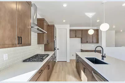 1018 E 250 S #16, Salem, UT 84653 - Photo 11