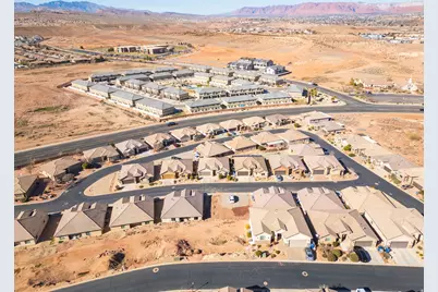 2261 S Tonaquint Dr #11, Saint George, UT 84770 - Photo 11