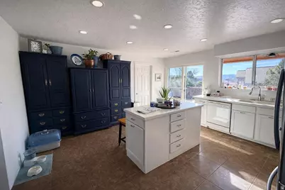 1401 Geronimo Rd, Saint George, UT 84790 - Photo 5