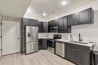 803 W 530 N, Orem, UT 84057 - Photo 21