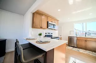 87 W 8710 S, Sandy, UT 84070 - Photo 5