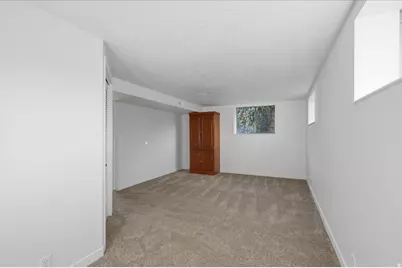 2100 W Theckston Rd, Taylorsville, UT 84129 - Photo 23