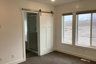 352 S Amber Fld Dr, Grantsville, UT 84029 - Photo 17