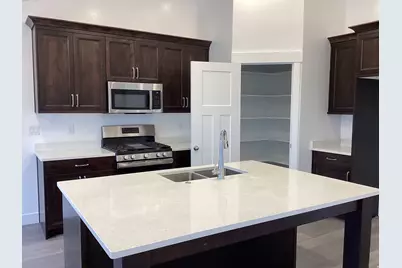 352 S Amber Field Dr, Grantsville, UT 84029 - Photo 5