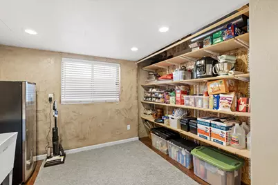 864 E 625 St S, Layton, UT 84041 - Photo 21