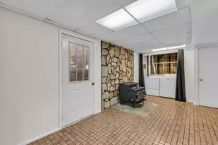 5949 Sandusky Cir S, Murray, UT 84123 - Photo 17