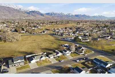1016 N 250 W, American Fork, UT 84003 - Photo 27