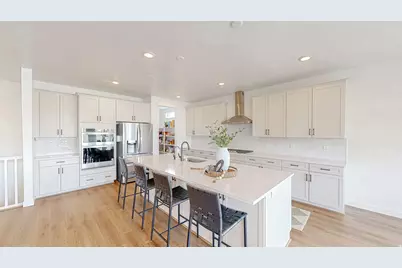 872 W Union Bench Dr, Mapleton, UT 84664 - Photo 1