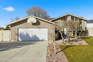 9106 S Mallard Cir E, Sandy, UT 84093 - Photo 1