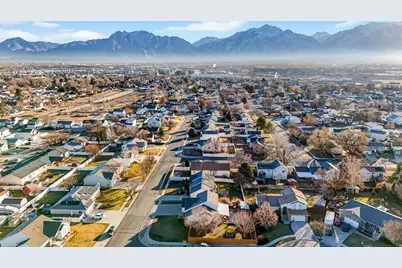 1573 W Erickson Park Dr S, West Jordan, UT 84084 - Photo 25