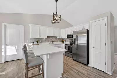 1573 W Erickson Park Dr S, West Jordan, UT 84084 - Photo 5