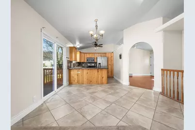 796 Lakeview Dr W, Stansbury Park, UT 84074 - Photo 9