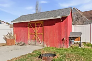 796 Lakeview Dr W, Stansbury Park, UT 84074 - Photo 27