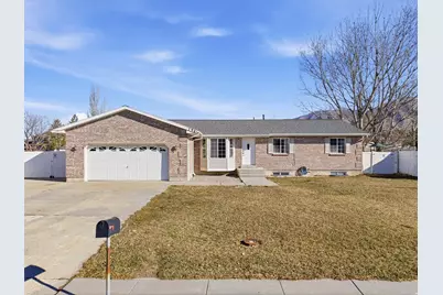 796 Lakeview Dr W, Stansbury Park, UT 84074 - Photo 1