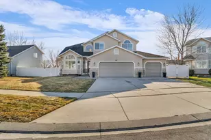 168 E Harvest Berry Pl, Draper, UT 84020 - Photo 1