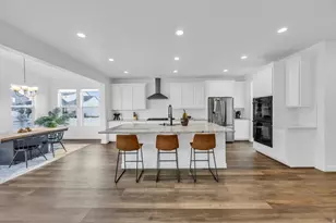 8496 N Tiffany Ln, Lake Point, UT 84074 - Photo 9