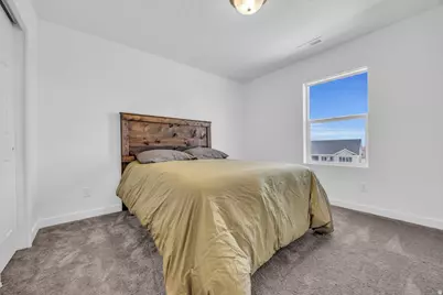 8496 N Tiffany Ln, Lake Point, UT 84074 - Photo 31