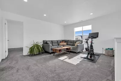 8496 N Tiffany Ln, Lake Point, UT 84074 - Photo 23