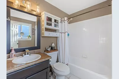 11270 S Farnsworth Ln, Sandy, UT 84070 - Photo 9