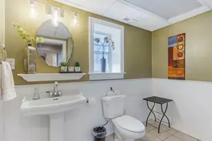 11270 S Farnsworth Ln, Sandy, UT 84070 - Photo 17