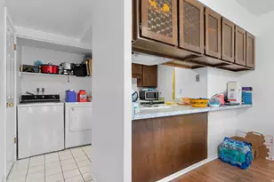 5974 S Sultan Cir E, Murray, UT 84107 - Photo 7