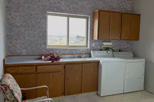 1025 S 200 E, Blanding, UT 84511 - Photo 9