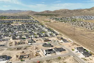 2406 E Morning Glory Way, Eagle Mountain, UT 84005 - Photo 7