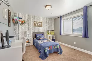 1237 N Silvercrest Dr, Saratoga Springs, UT 84045 - Photo 17