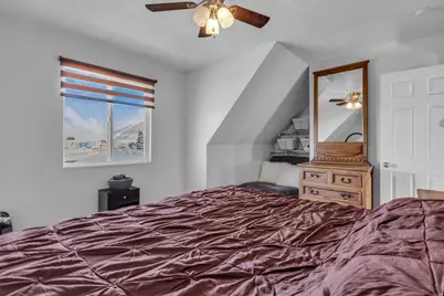 7462 S 2300 E, Cottonwood Heights, UT 84121 - Photo 19