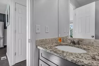 7462 S 2300 E, Cottonwood Heights, UT 84121 - Photo 5