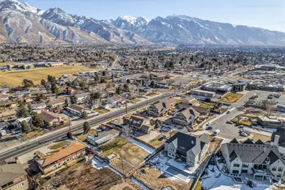 7462 S 2300 E, Cottonwood Heights, UT 84121 - Photo 33