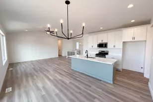 2403 E Sunflower Dr, Eagle Mountain, UT 84005 - Photo 11