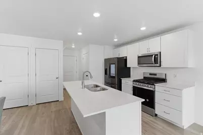 1034 E Jack Dr, Saratoga Springs, UT 84045 - Photo 11