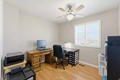 2519 W Bennion Ct, Taylorsville, UT 84129 - Photo 23