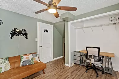 1120 E 2200 N, Layton, UT 84040 - Photo 17