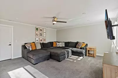 1120 E 2200 N, Layton, UT 84040 - Photo 15