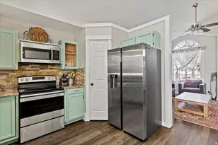 1120 E 2200 N, Layton, UT 84040 - Photo 7