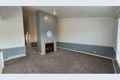 3241 S Plum Tree Ln W, Bountiful, UT 84010 - Photo 3