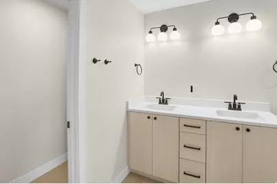 74 E 1225 S, Tremonton, UT 84337 - Photo 17