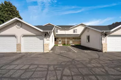 325 E 2300 N, North Ogden, UT 84414 - Photo 3