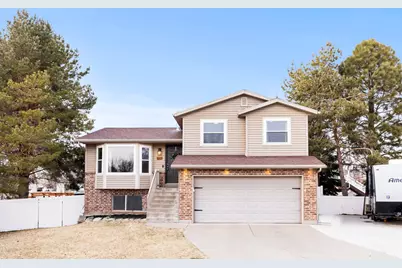 103 E 1250 N, Layton, UT 84041 - Photo 41
