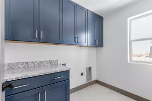 2724 E Mount Jordan Rd, Sandy, UT 84092 - Photo 27