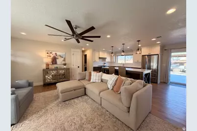 1442 W Diamond Valley Dr, Saint George, UT 84770 - Photo 3