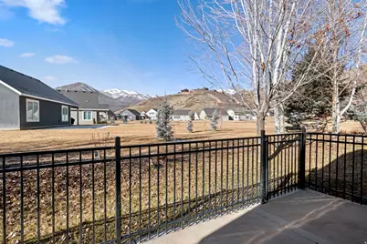 1353 N Montreux Dr, Midway, UT 84049 - Photo 17