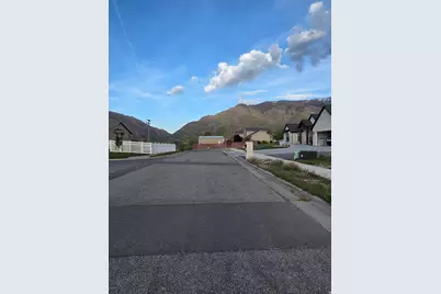 1873 E 7600 S, South Weber, UT 84405 - Photo 9