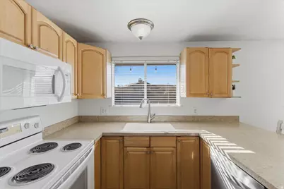 2567 Sharron Dr, Taylorsville, UT 84129 - Photo 13