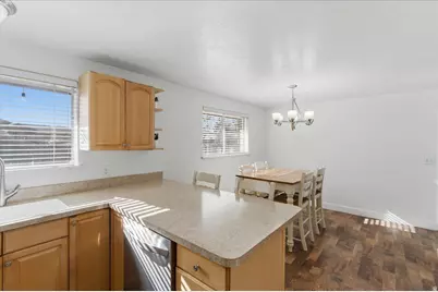 2567 Sharron Dr, Taylorsville, UT 84129 - Photo 15