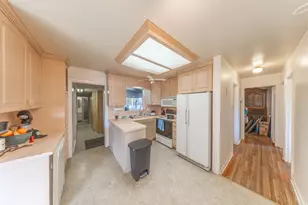 44 W Washington Ave, Murray, UT 84107 - Photo 9