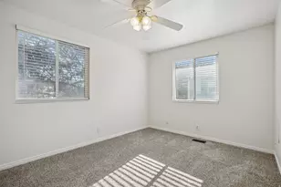 5235 S Glendon St W, Murray, UT 84123 - Photo 17