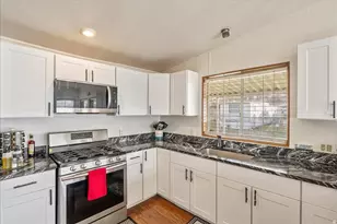 1181 E Del Rio St, Holladay, UT 84117 - Photo 9